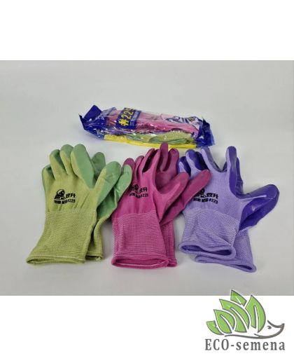 Хозяйственные нейлоновые  перчатки покрыты нитрилом.  